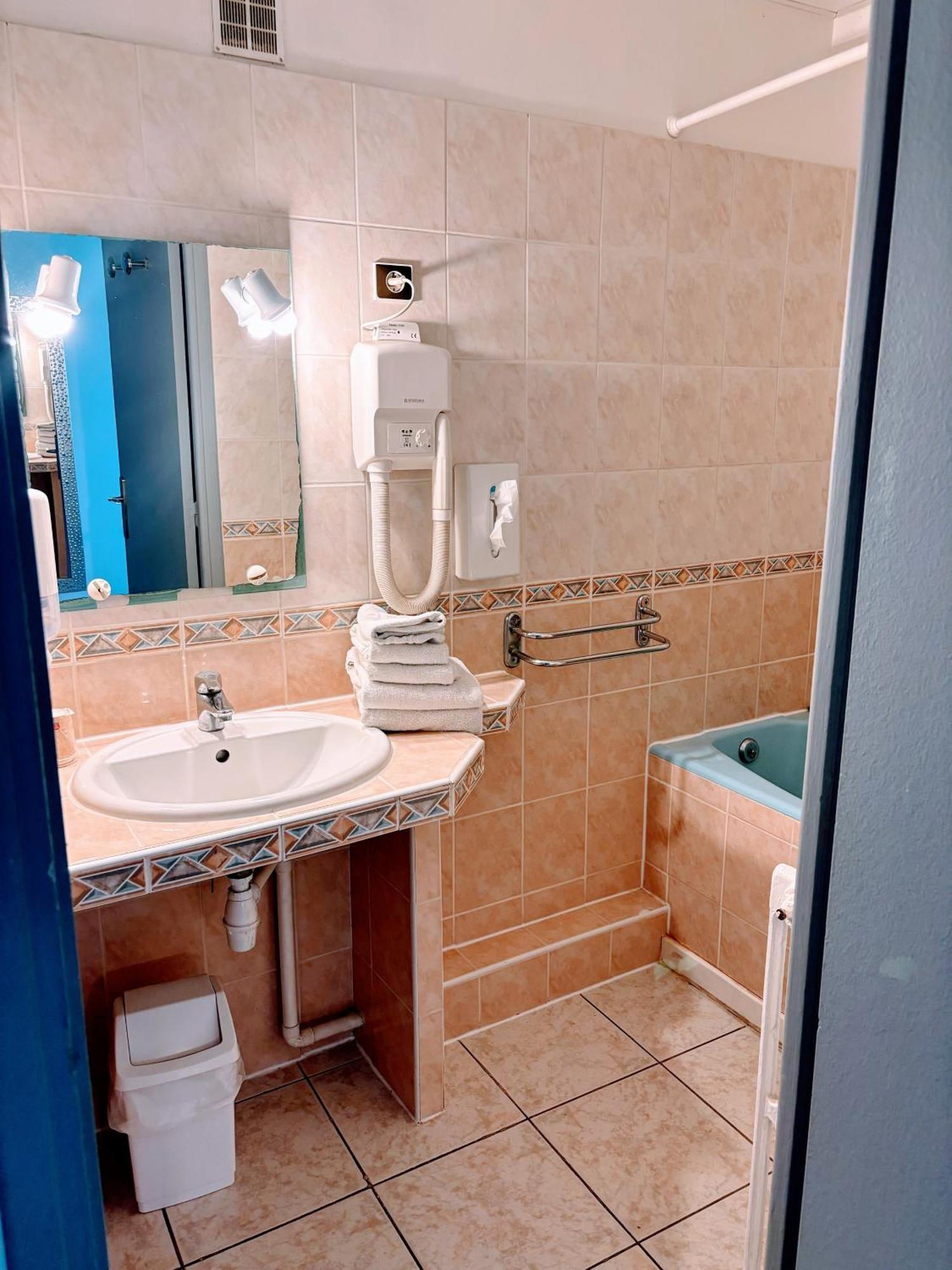 Brasilia Hotel Палава-ле-Фло Екстериор снимка